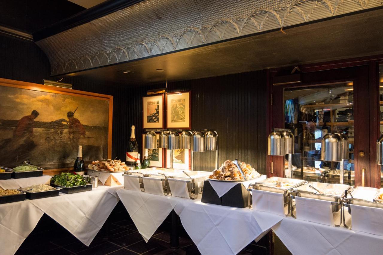Weber'S Hotel & Restaurant Энн-Арбор Экстерьер фото